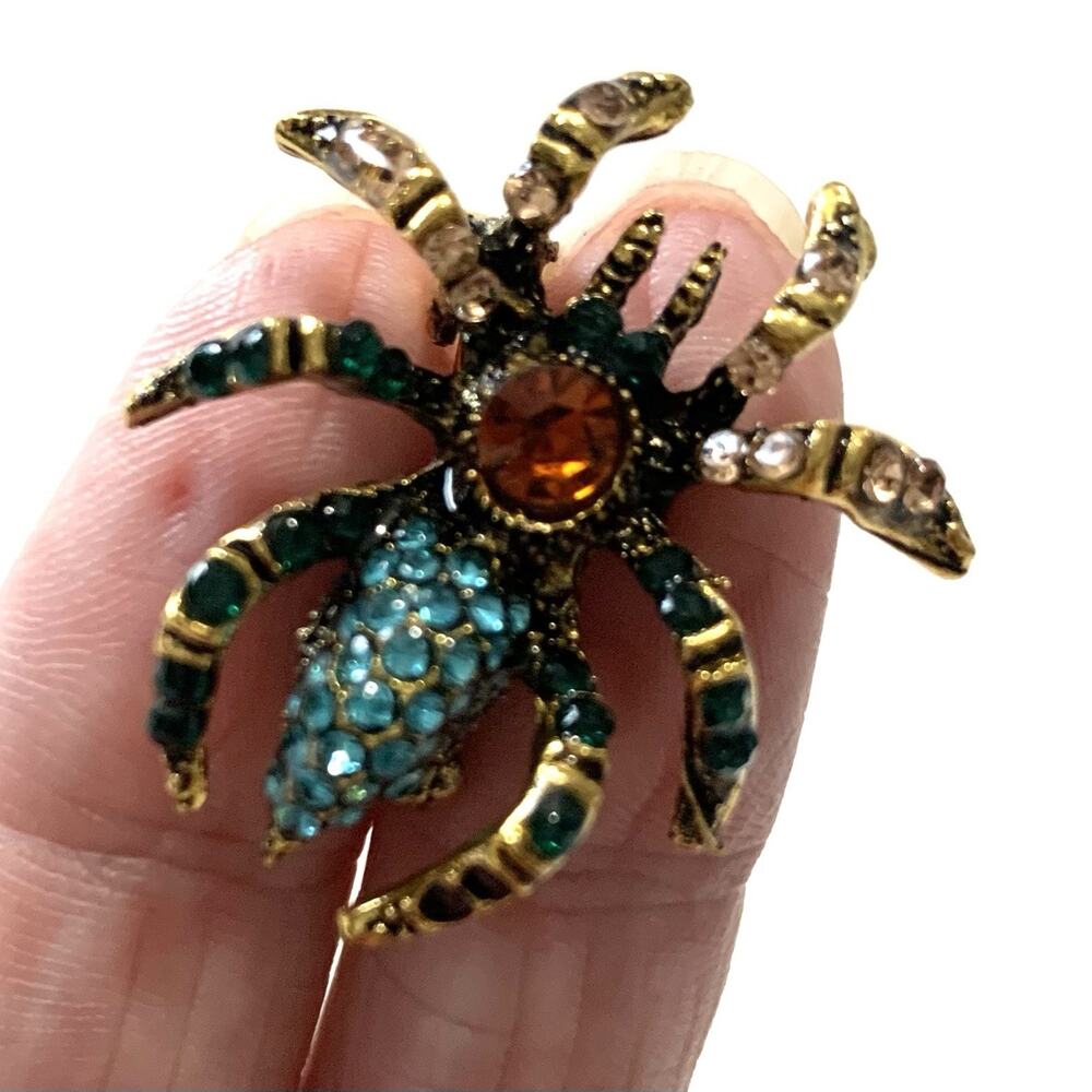 Multicolor Rhinestone Spider Brooch Gold Tone Teal Amber Insect Halloween Pin